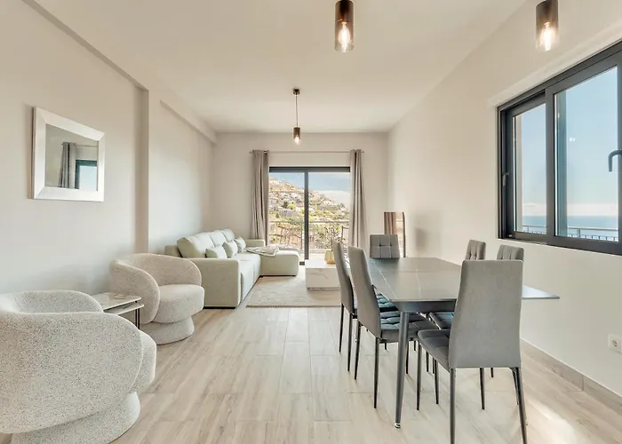 Sonhos Na Iha Iii By Madeira Campanário